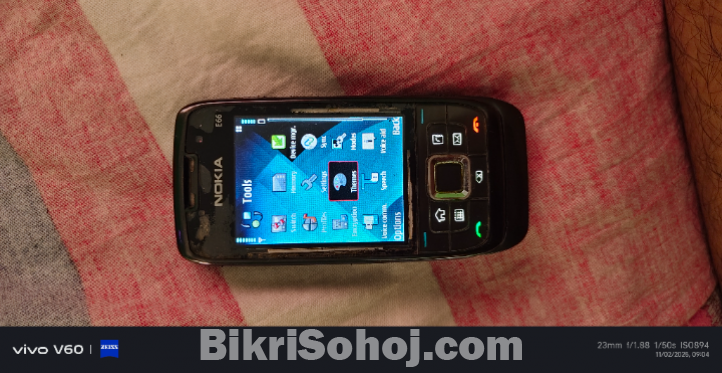 Nokia E66